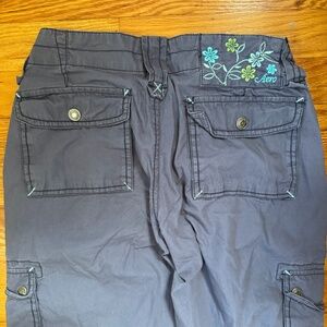 Vintage y2k 2000s Aero Aeropostale cargo full-length and capri pants size 2